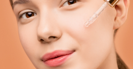 Làn da căng bóng, khỏe mạnh sau lộ trình phục hồi khoa học bằng các hoạt chất chuyên sâu.